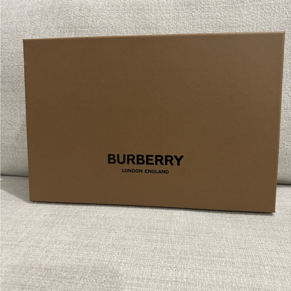 Burberry gift box with wrapping paper